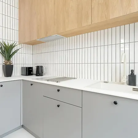 Modern Remote Work Close To The Malta By Renters