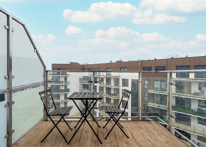 Modern Remote Work Close To The Malta By Renters