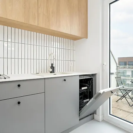 Modern Remote Work Close To The Malta By Renters *