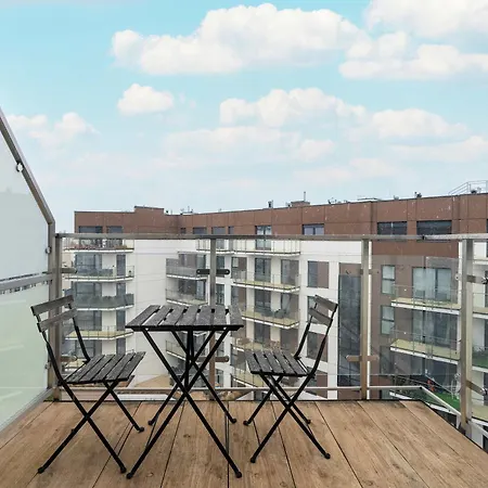 Modern Remote Work Close To The Malta By Renters