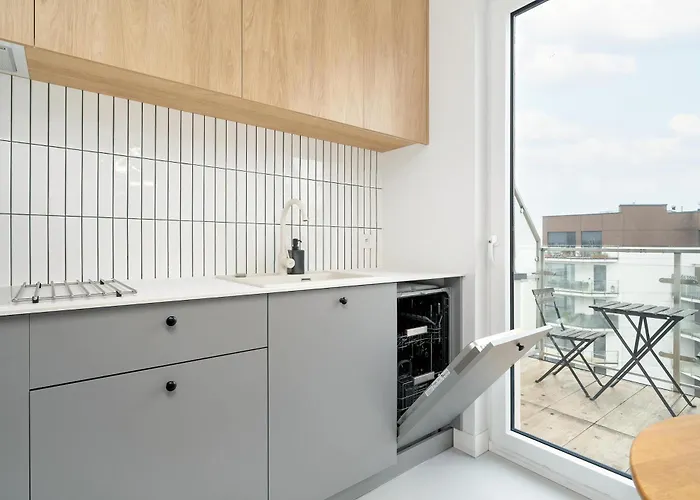 Modern Remote Work Close To The Malta By Renters *